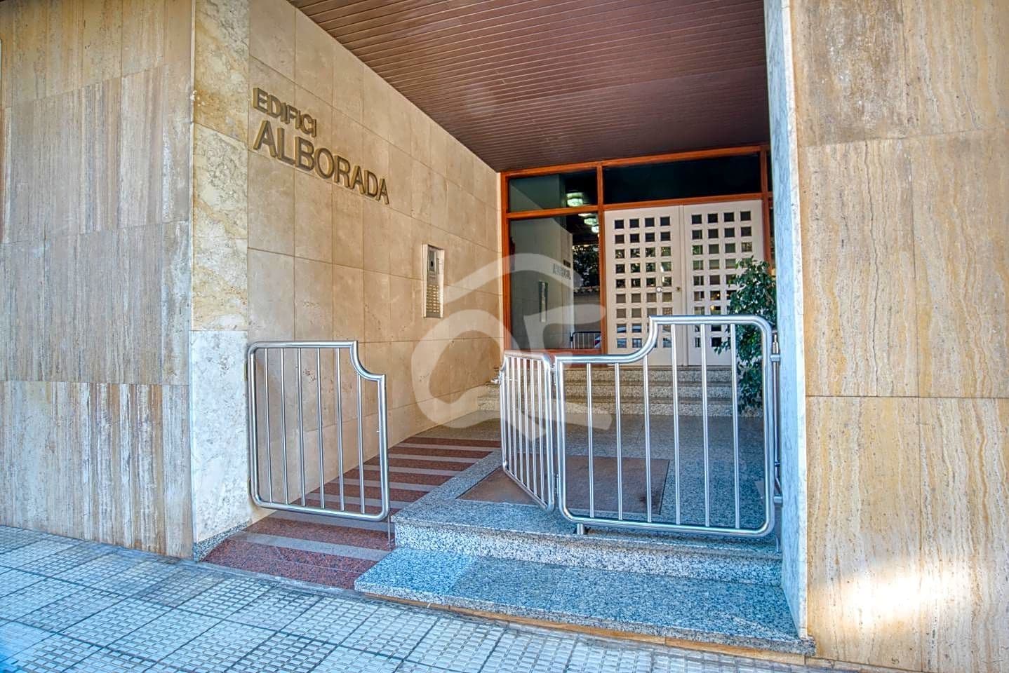 First line apartment in Palamós