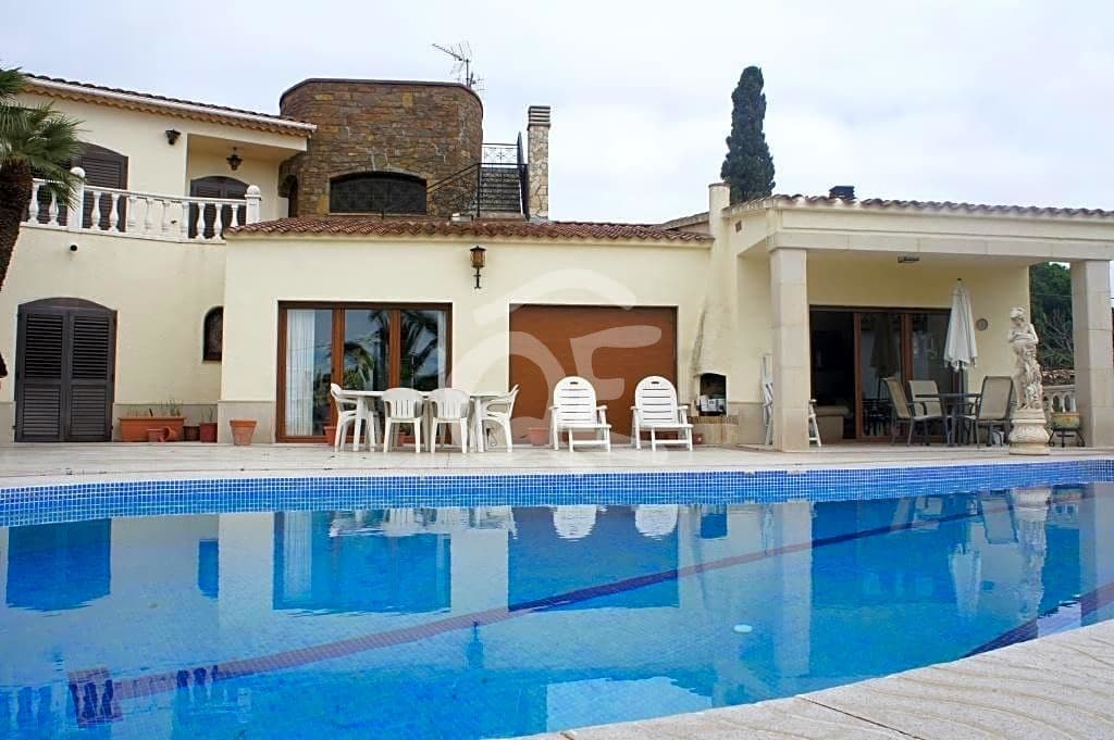 Charming villa in Puig Ses Forques