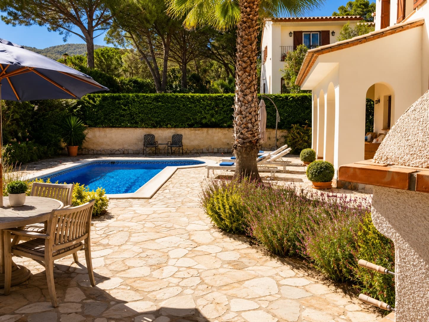Beautiful villa with pool in Calonge