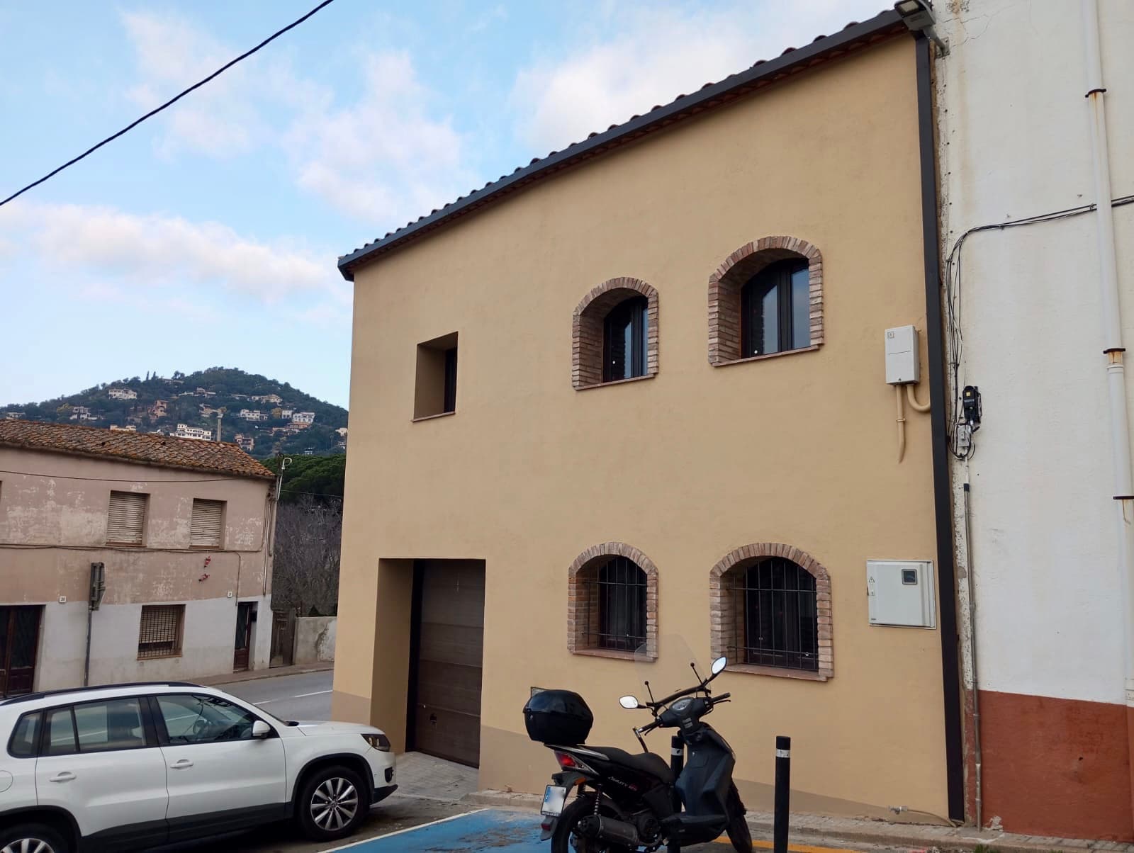 A completely renovated high quality house with jacuzzi in the centre of Calonge