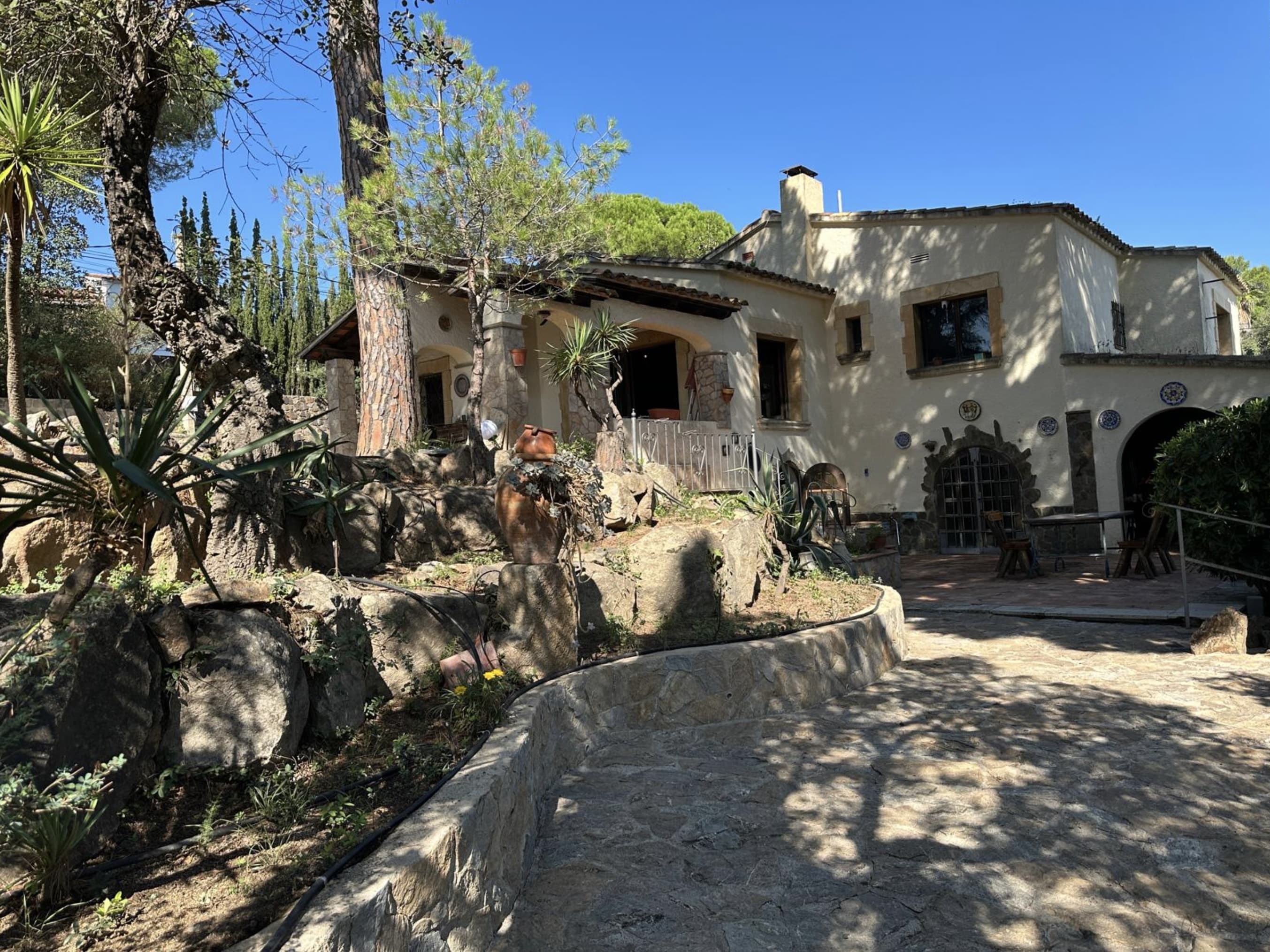 Casa rústica con mucho potencial