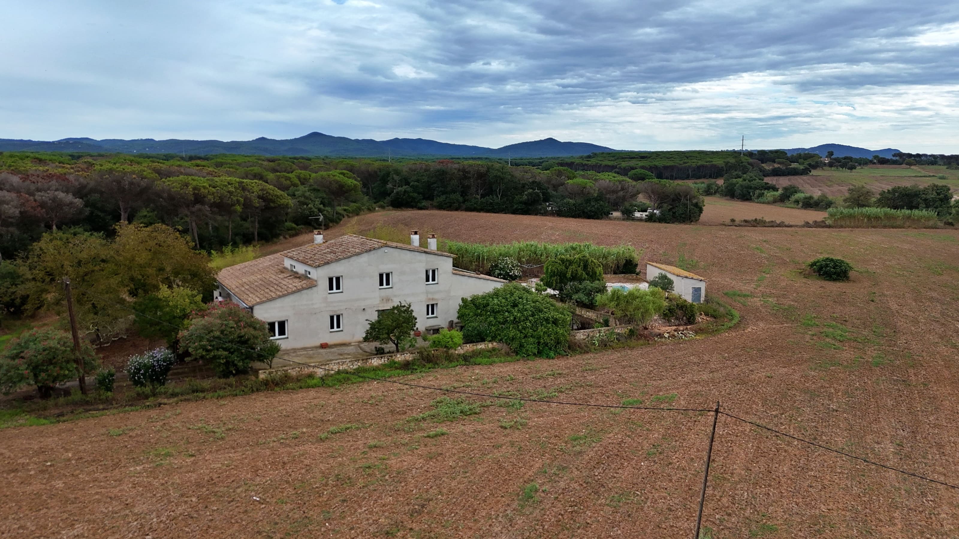 Casa de campo muy bien comunicada