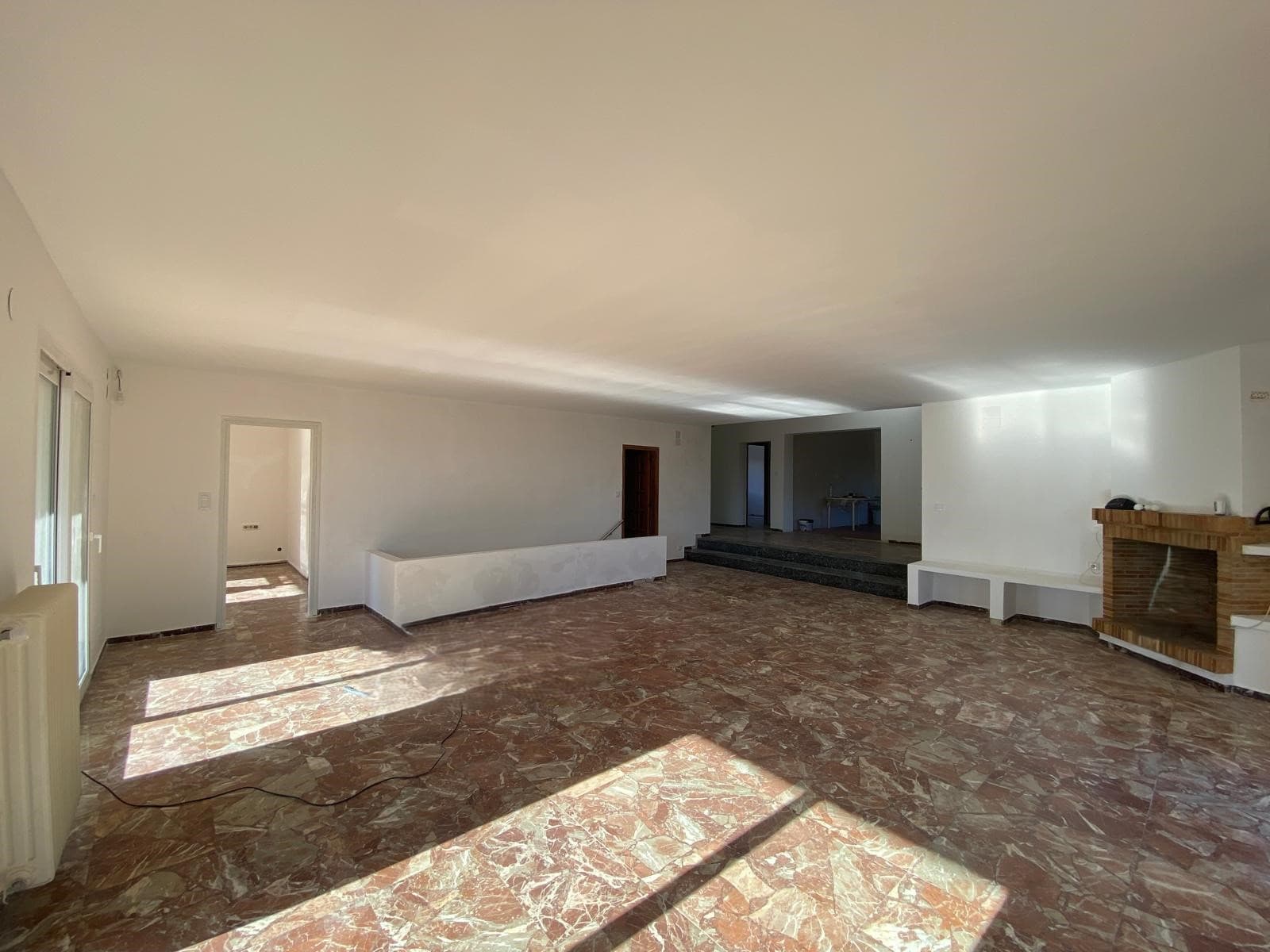 Sunny detached house