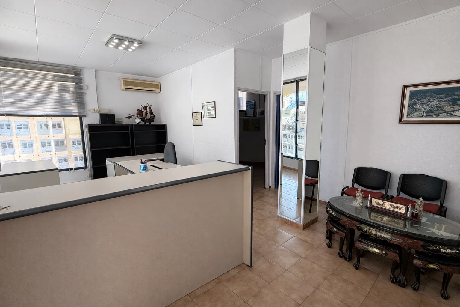 Beautiful commercial premises in the center of Calonge, Girona